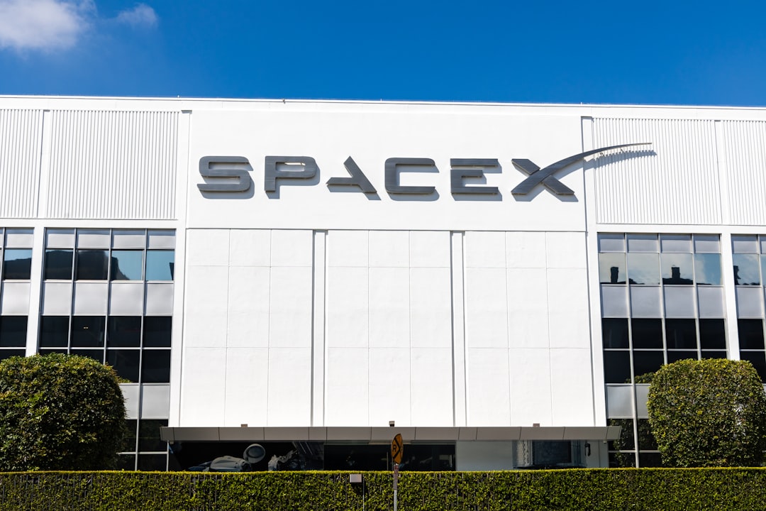 Spacex compra Cursor per 60 miliardi: cosa cambia per agenzie e imprese italiane