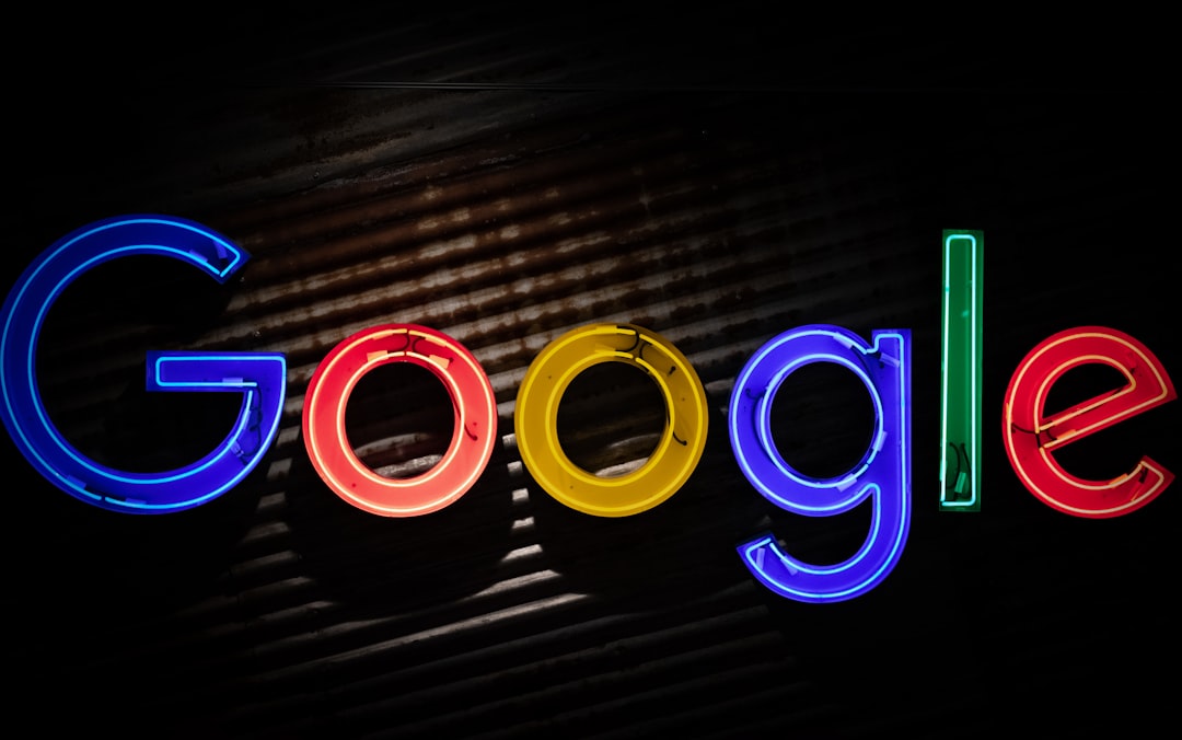 Google penalizza dati sporchi e menzioni pilotate: la nuova frontiera per agenzie e imprese