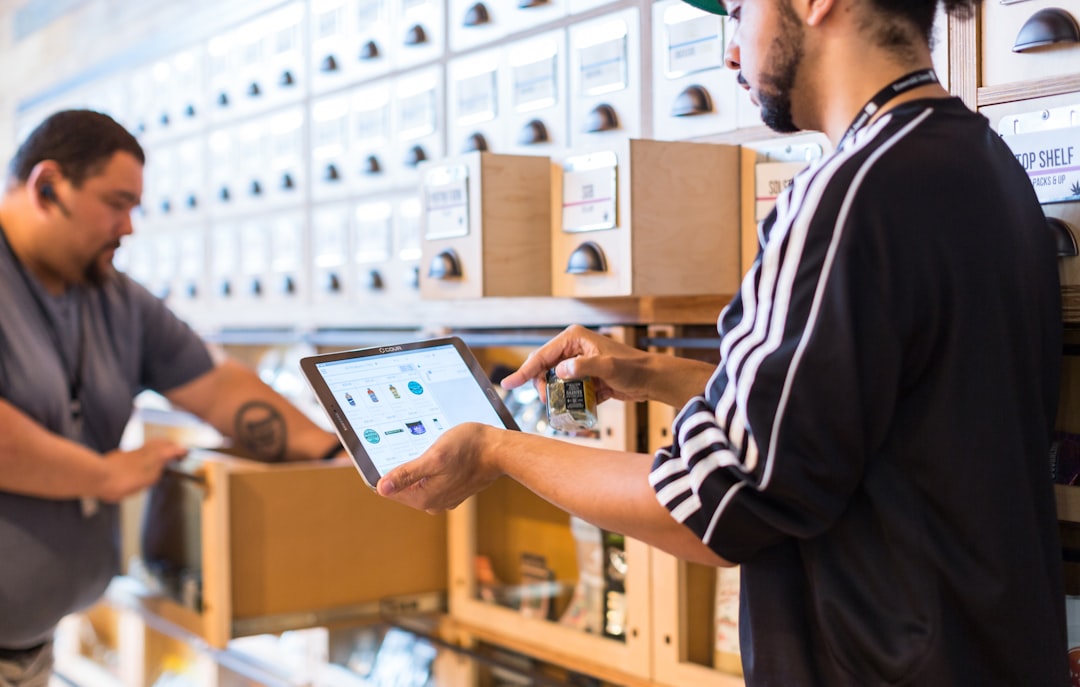 Recensioni e riacquisti: come automatizzare il post-vendita senza perdere un cliente