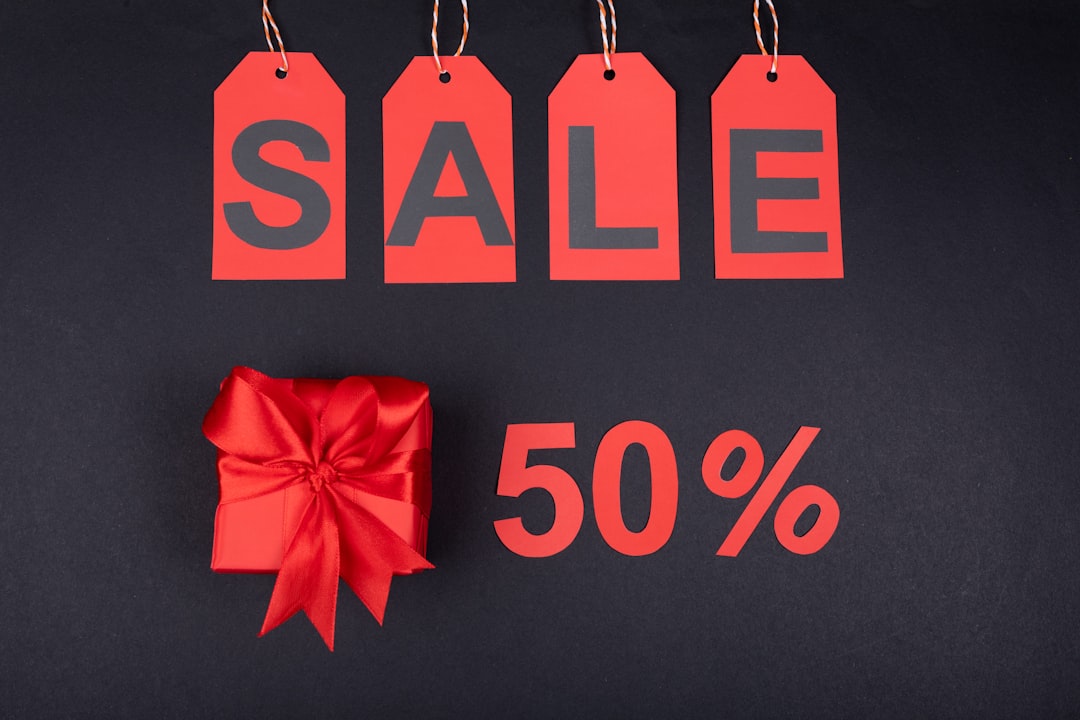 Giugno 2026, i big brand spingono i coupon: la strategia che agenzie e SMM devono adottare