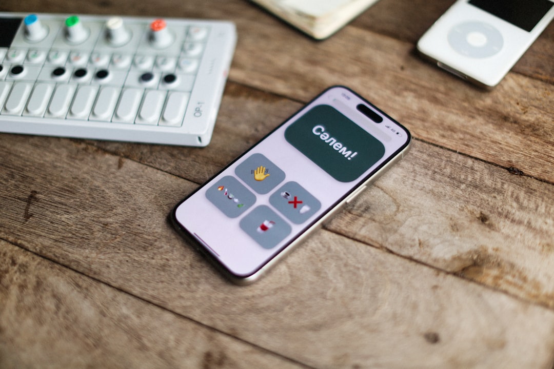 Claude Cowork su mobile: l'agente AI che lavora anche a computer chiuso
