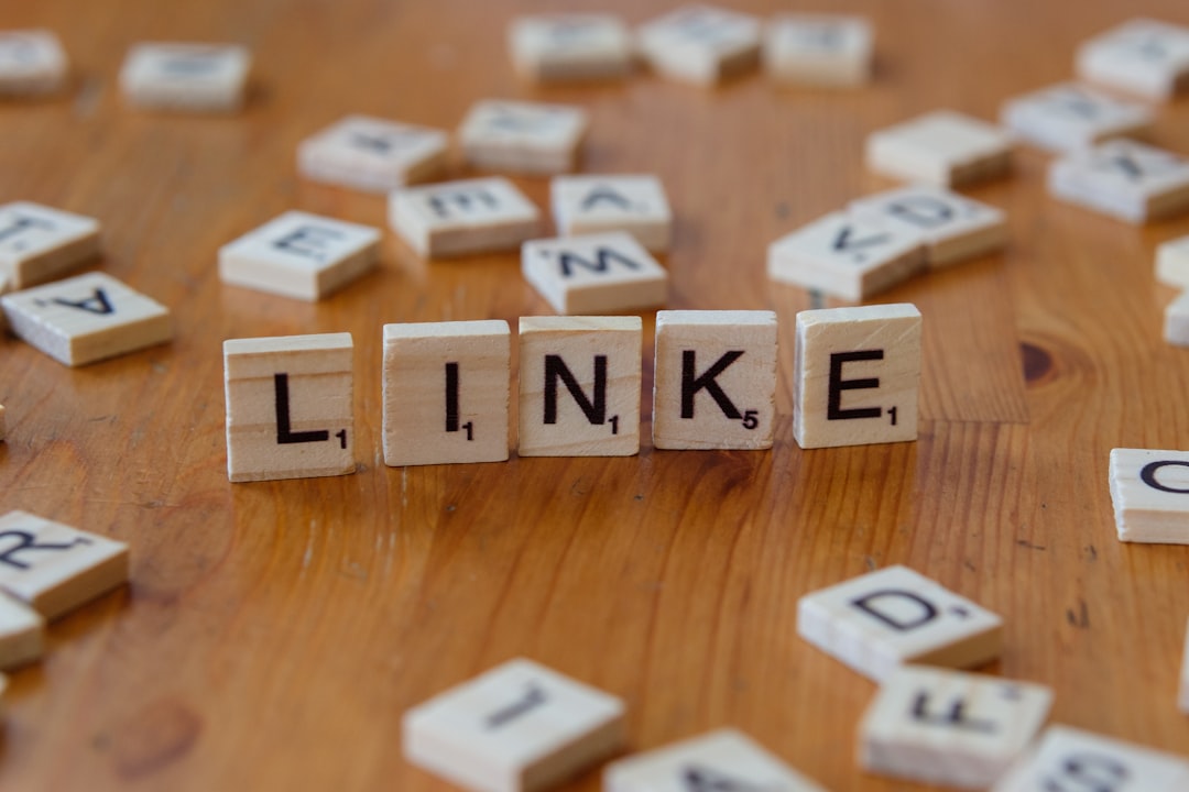 Link building per piccole realtà: 5 strategie pulite che funzionano (e nessuna le compra)