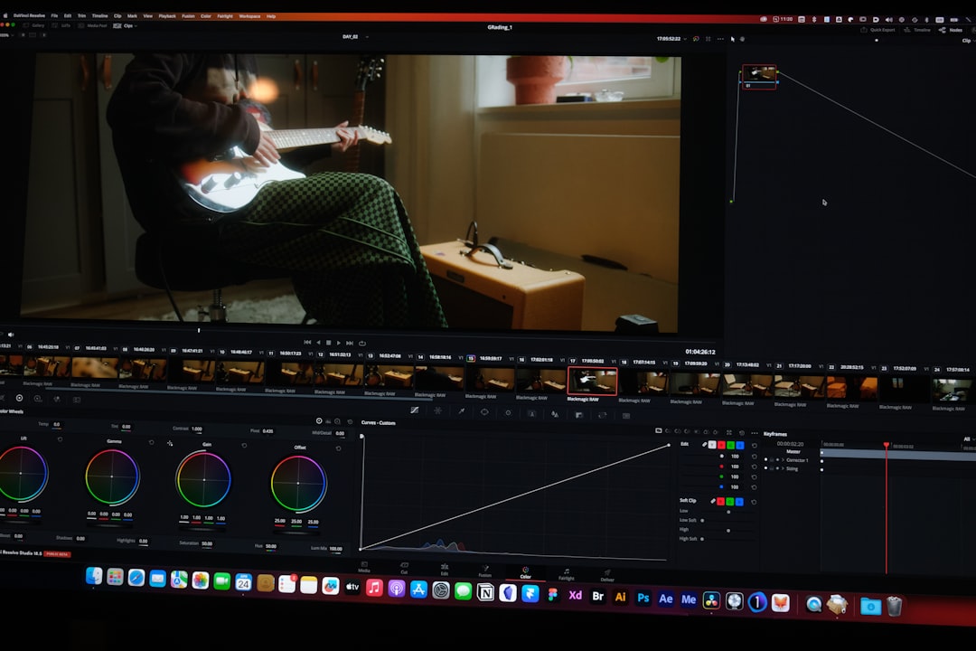 Reels, TikTok e Shorts: la curva di retention decide tutto (e ogni piattaforma la misura diversamente)
