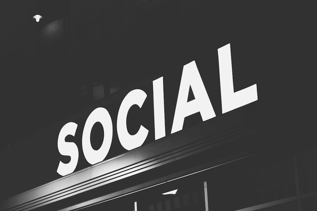 Social meno social, community private in crescita: cosa cambia per agenzie e brand