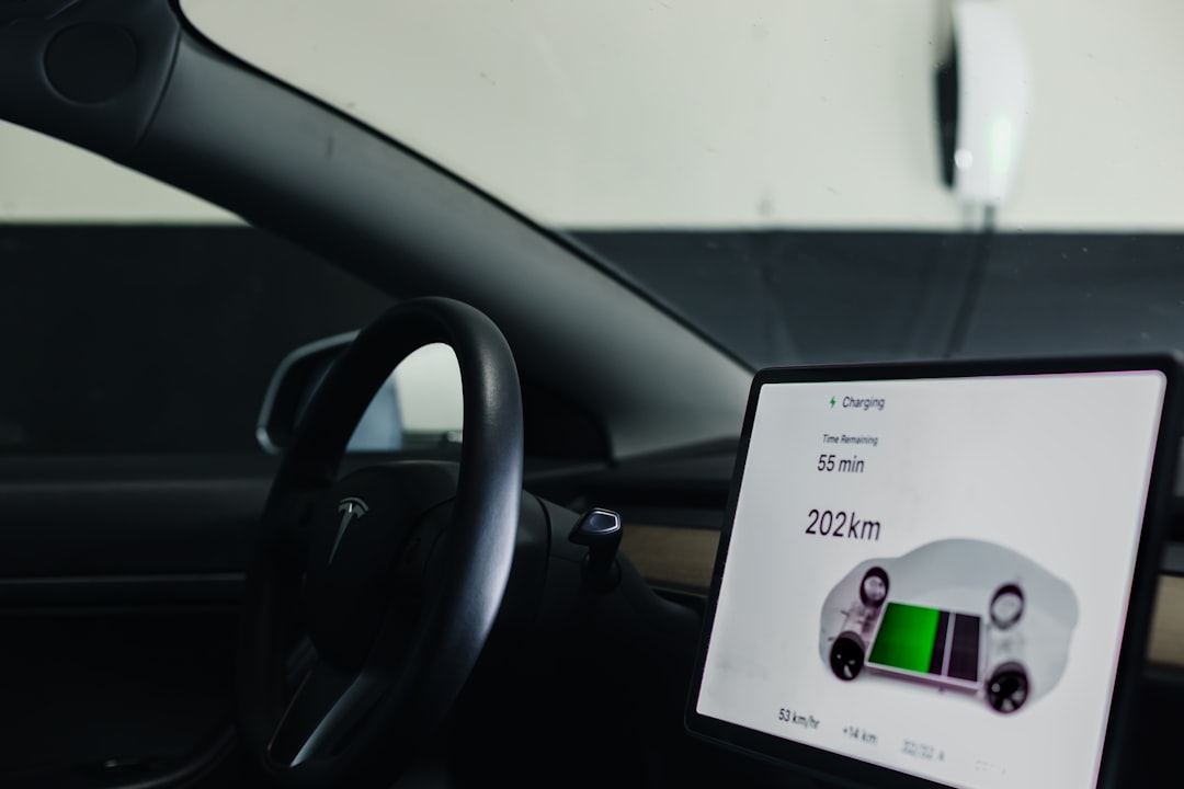 Elon Musk Trilionario e le Teste di Plastica Tesla. Cosa Cambia per Agenzie e SMM