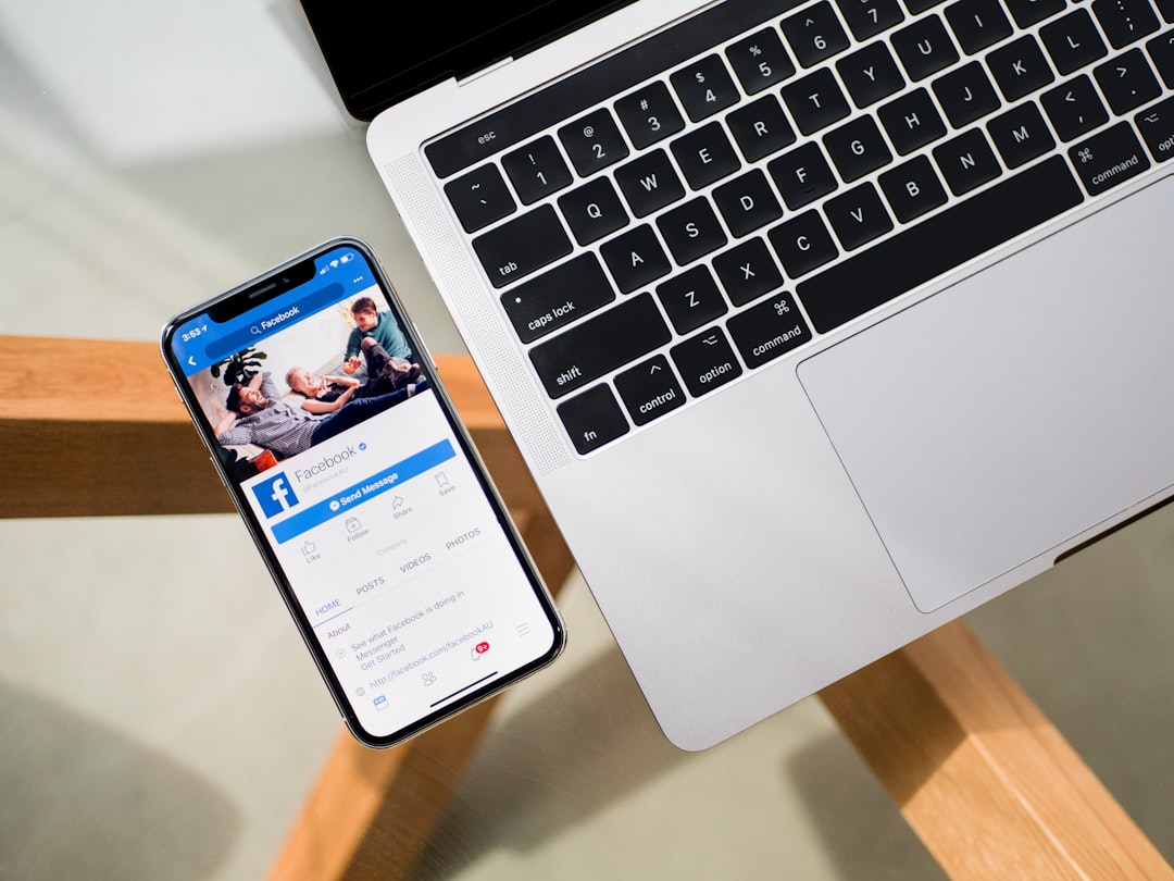 Snapchat e LinkedIn contro l'AI slop, contenuti umani premiati
