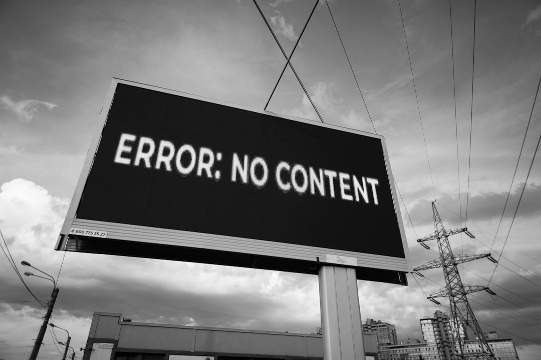 Contenuti AI che sembrano scritti da un robot: i 7 errori che bruciano il tuo brand