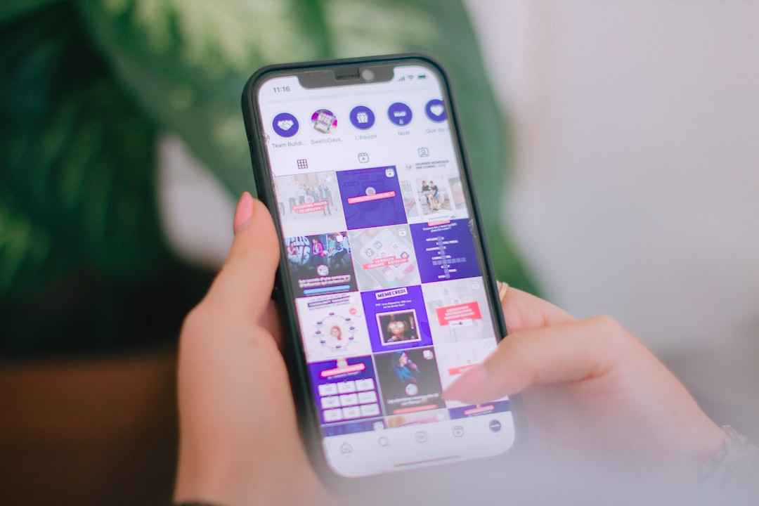 X cambia le regole della creator revenue share. Aggregatori fuori, creator originali premiati