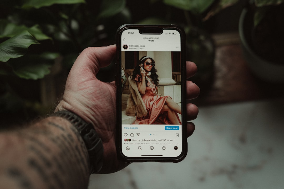 Profilo personale o pagina aziendale su Instagram? La strategia doppia che raddoppia la portata