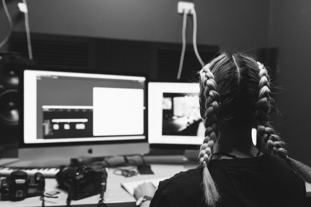 AI Creative Director con Claude: il workflow che trasforma un'idea in contenuti finiti