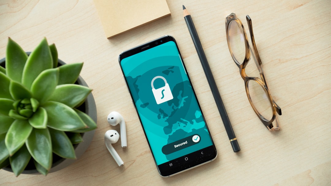 OpenAI limita l'accesso alla cybersecurity: cosa cambia per agenzie e social media manager