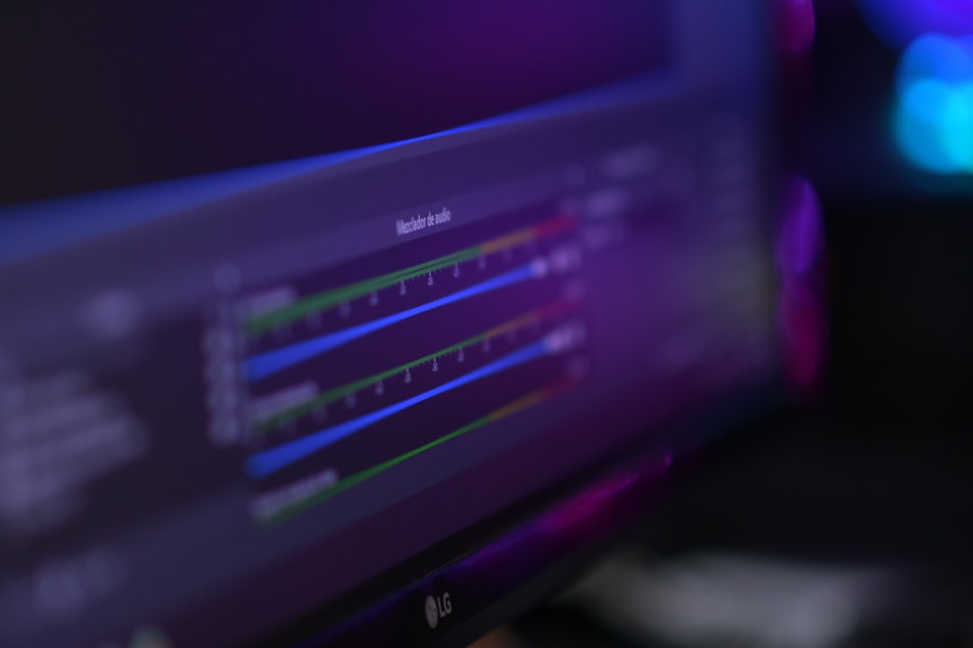 Monitor OLED con sub-pixel RGB Stripe: cosa cambia per chi crea contenuti